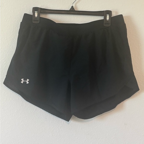 Under Armour Pants - Womens Black Under Armour Athletic Shorts Large